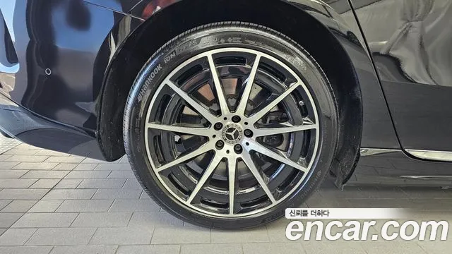Mercedes-Benz EQS 2022 thumb 5