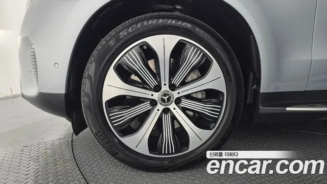 Mercedes-Benz EQC 2020 thumb 4