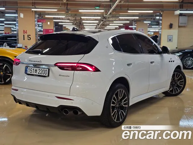 Maserati Grecale 2023 thumb 2