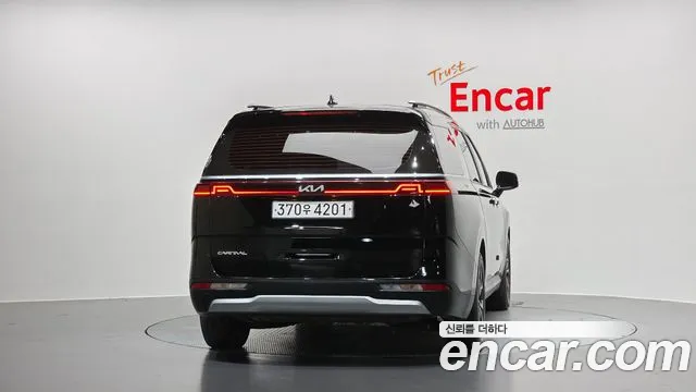 Kia Carnival 2022 thumb 3