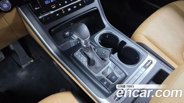 Kia Carnival 2022 thumb 8