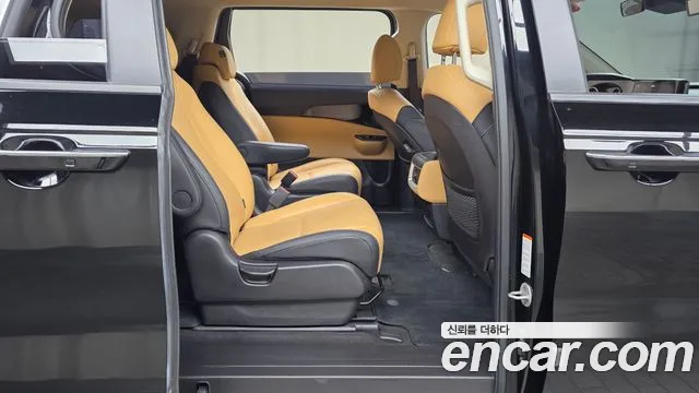Kia Carnival 2022 thumb 10