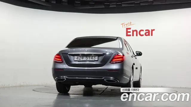 Mercedes-Benz E-Класс 2017 thumb 4