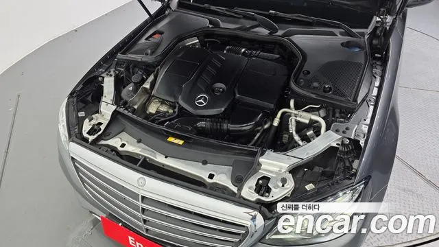 Mercedes-Benz E-Класс 2017 thumb 6