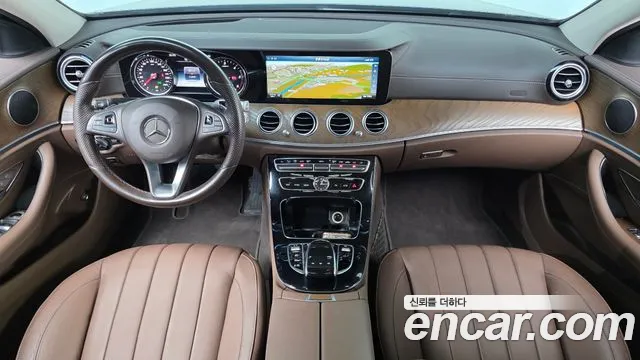 Mercedes-Benz E-Класс 2017 thumb 7
