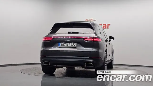 Porsche Cayenne 2020 thumb 3