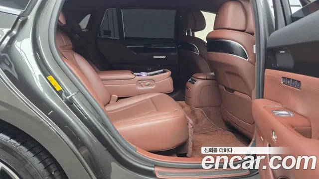 Genesis G90 2024 thumb 11