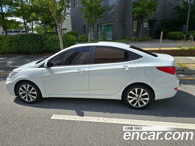 Hyundai Accent 2015 thumb 5