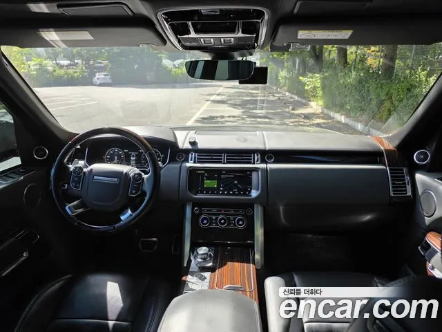 Land Rover Range Rover 2017 thumb 7