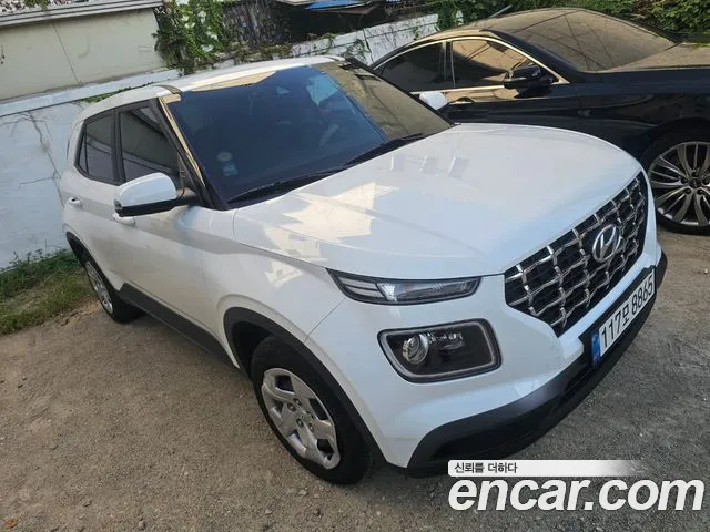 Hyundai Venue 2021 thumb 2