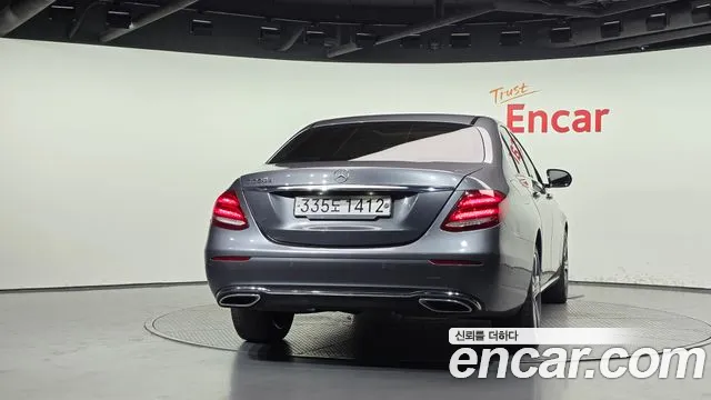 Mercedes-Benz E-Класс 2019 thumb 4
