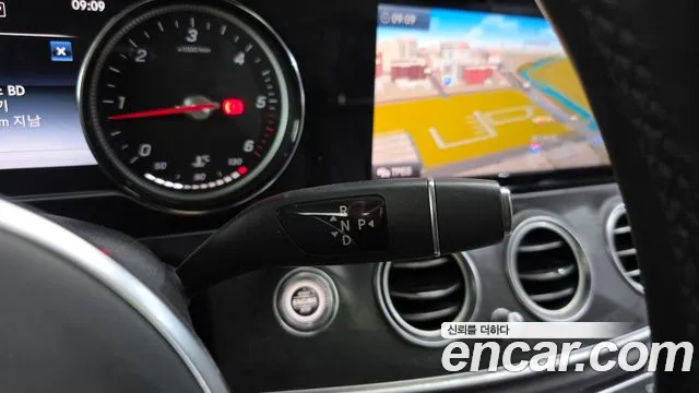 Mercedes-Benz E-Класс 2019 thumb 9