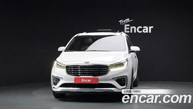 Kia Carnival 2019 thumb 3