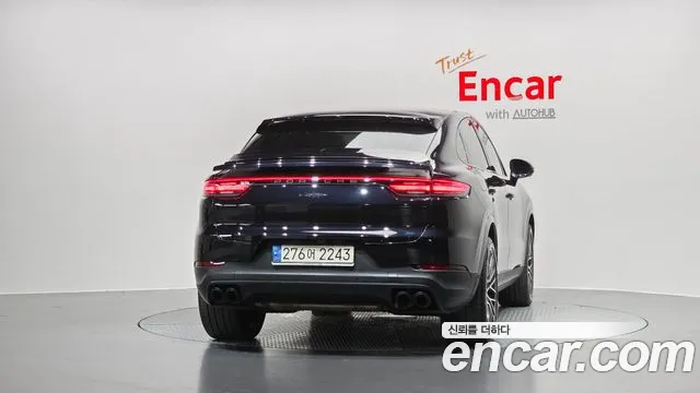 Porsche Cayenne 2021 thumb 3