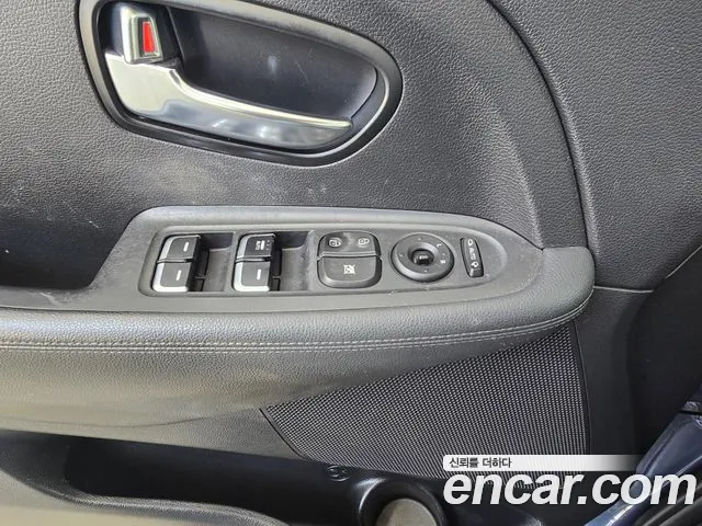 Kia Carens 2014 thumb 7