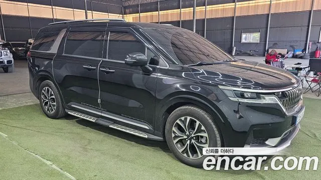 Kia Carnival 2023 thumb 5