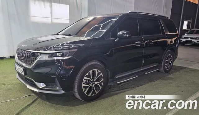 Kia Carnival 2023 thumb 6