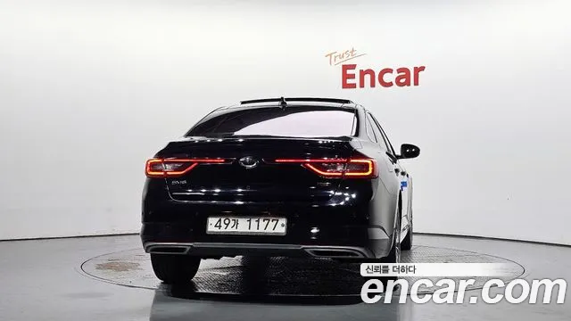 Renault-KoreaSamsung Megane 2016 thumb 4