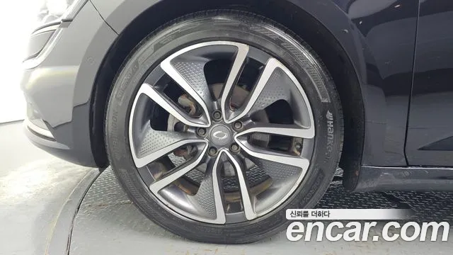 Renault-KoreaSamsung Megane 2016 thumb 5