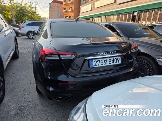 Maserati Ghibli 2019 thumb 2