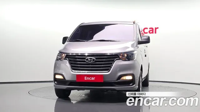 Hyundai Starex 2018 thumb 2