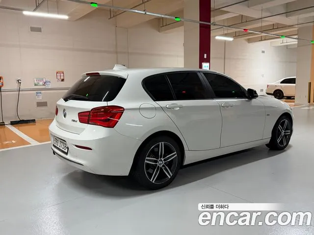 BMW 1-Series 2018 thumb 2