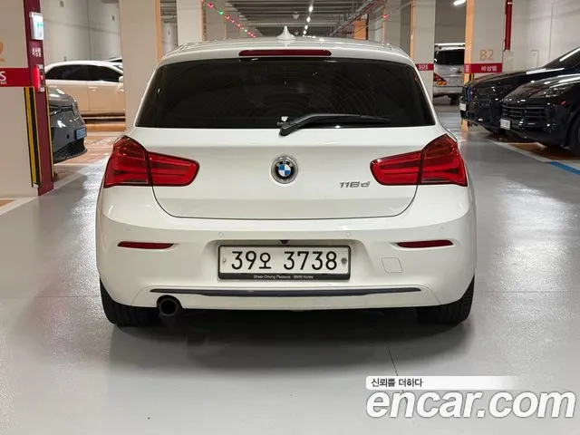 BMW 1-Series 2018 thumb 4