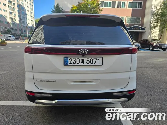 Kia Carnival 2020 thumb 5