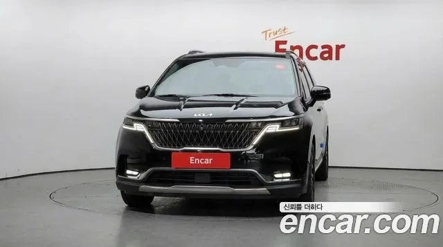 Kia Carnival 2021 thumb 3