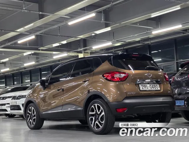 Renault-KoreaSamsung Captur 2016 thumb 2