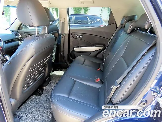 KG_Mobility_Ssangyong TIBOLI 2015 thumb 6
