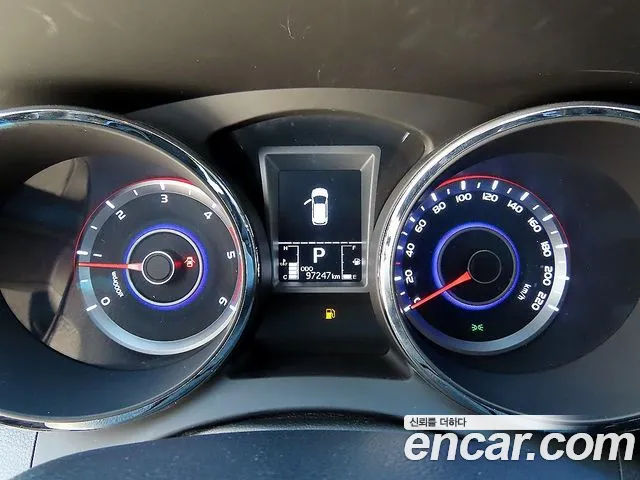 KG_Mobility_Ssangyong TIBOLI 2015 thumb 9