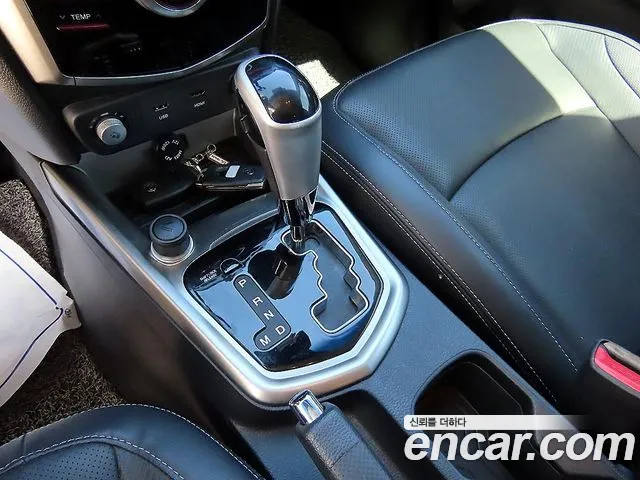 KG_Mobility_Ssangyong TIBOLI 2015 thumb 10