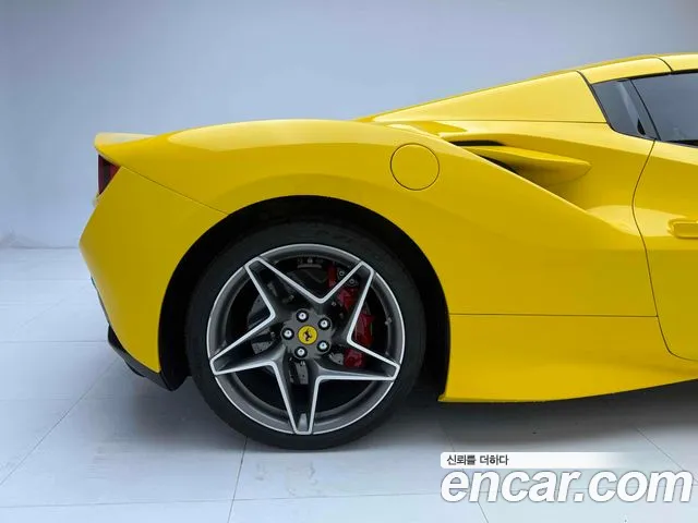 Ferrari F8 2021 thumb 5