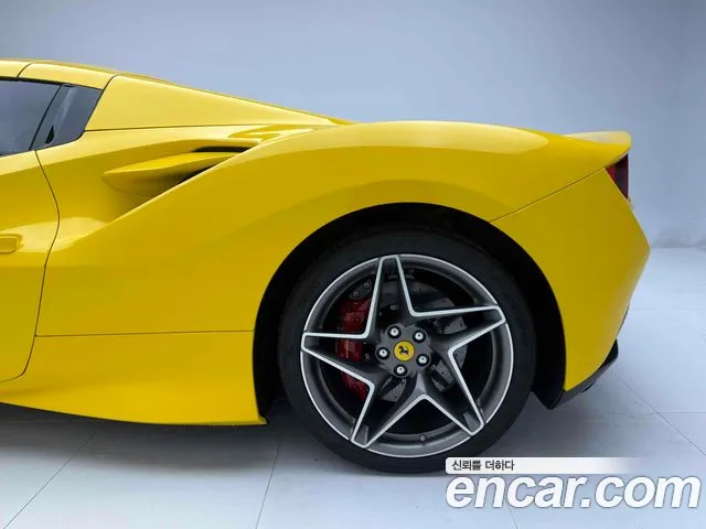 Ferrari F8 2021 thumb 6