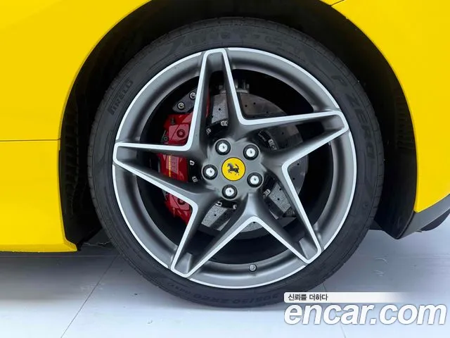 Ferrari F8 2021 thumb 11