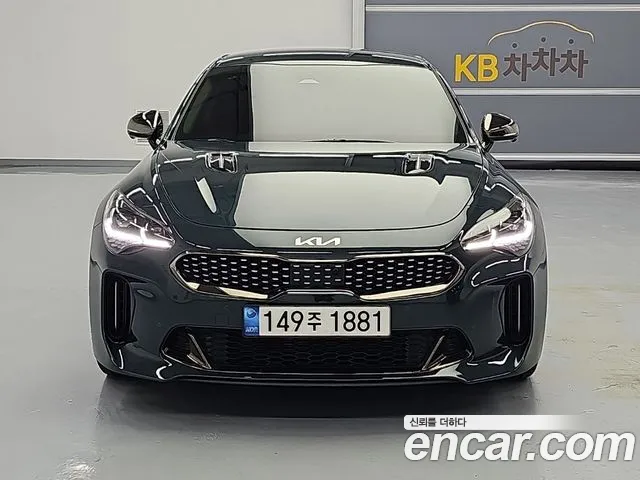 Kia Stinger 2022 thumb 3
