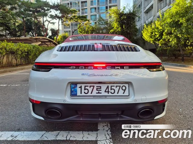 Porsche 911 2020 thumb 11