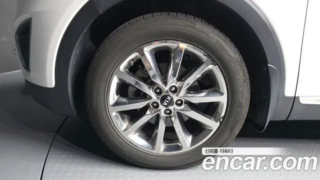 Kia Sorento 2015 thumb 5