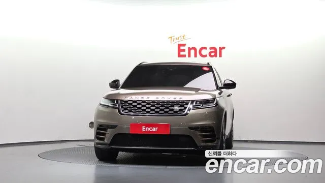 Land Rover Range Rover Velar 2019 thumb 3