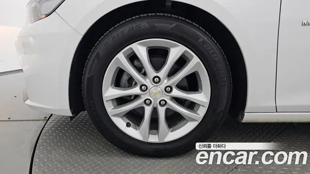 ChevroletGMDaewoo Malibu 2018 thumb 5