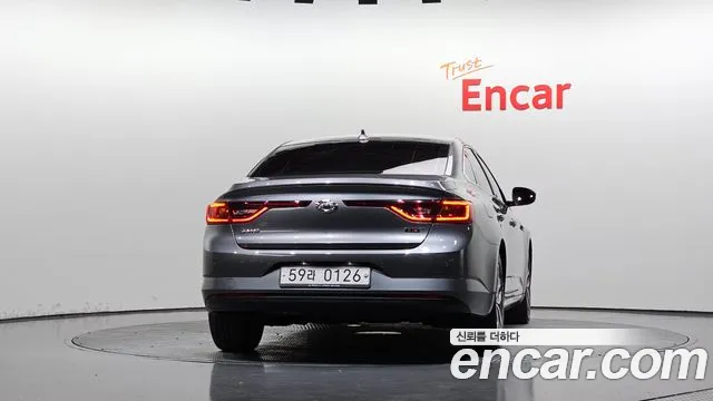 Renault-KoreaSamsung Megane 2016 thumb 4