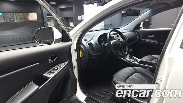 Kia Sportage 2013 thumb 10