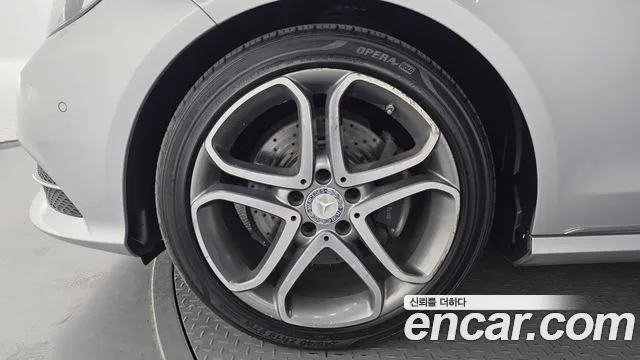 Mercedes-Benz E-Класс 2015 thumb 5