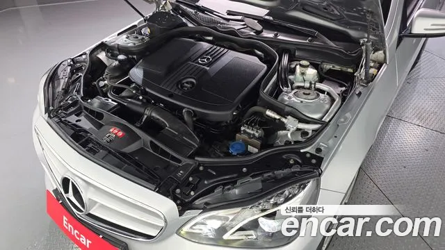 Mercedes-Benz E-Класс 2015 thumb 6