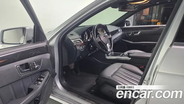Mercedes-Benz E-Класс 2015 thumb 10
