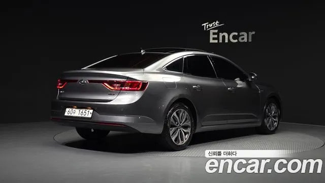 Renault-KoreaSamsung Megane 2017 thumb 2