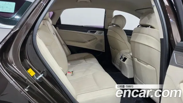 Genesis G80 2017 thumb 11
