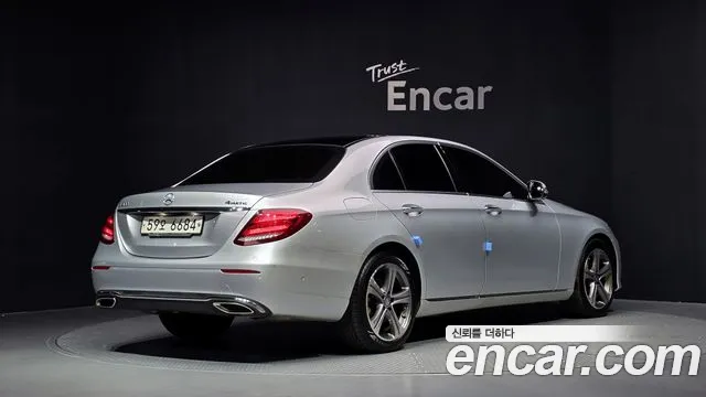 Mercedes-Benz E-Класс 2017 thumb 2
