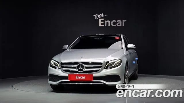 Mercedes-Benz E-Класс 2017 thumb 3